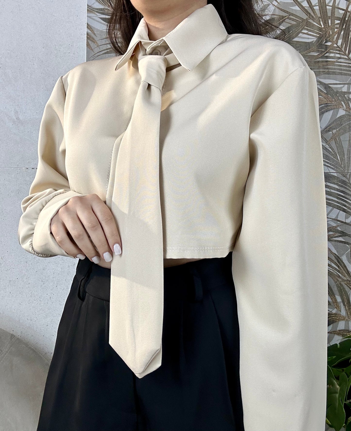 Camicia crop beige