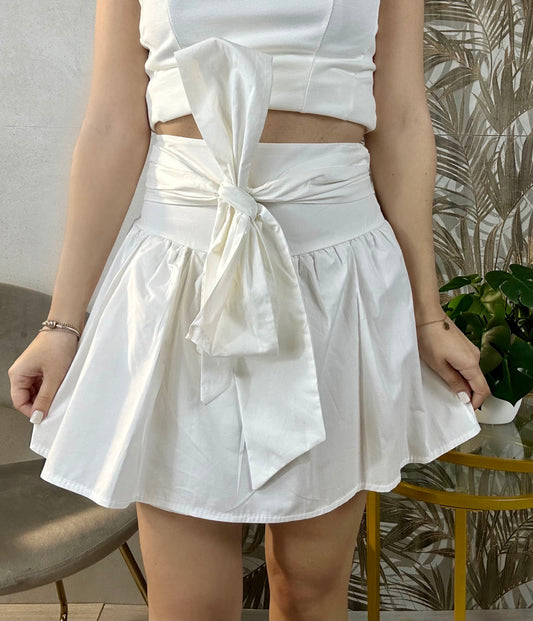 Gonna pantaloncino con fiocco bianca