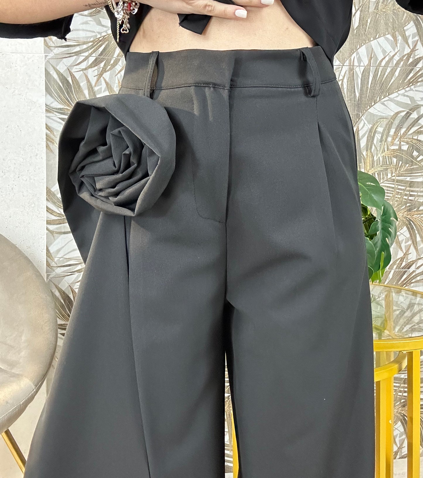 Completo con pantalone “ROSA” nero lumina